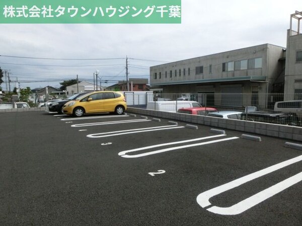駐車場(現地待ち合わせ歓迎♪お問合せはタウンハウジング千葉店まで！)