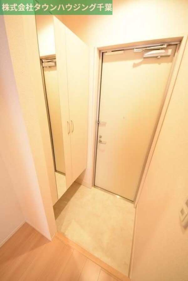 玄関(お部屋探しは【タウンハウジング千葉店】にお任せ下さい♪)