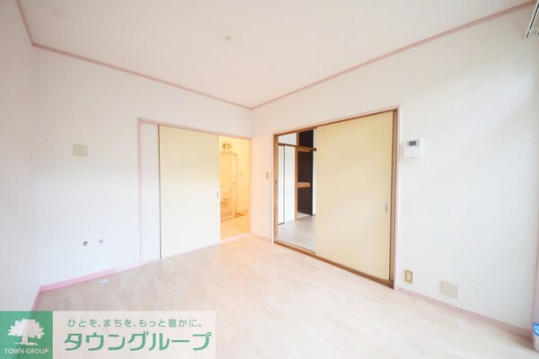 寝室(※同物件他号室参考写真)
