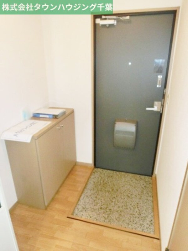 玄関(お部屋探しは【タウンハウジング千葉店】にお任せ下さい♪)