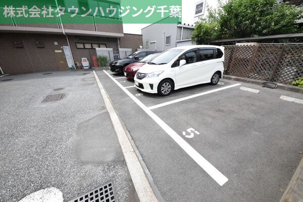 駐車場(現地待ち合わせ歓迎♪お問合せはタウンハウジング千葉店まで！)