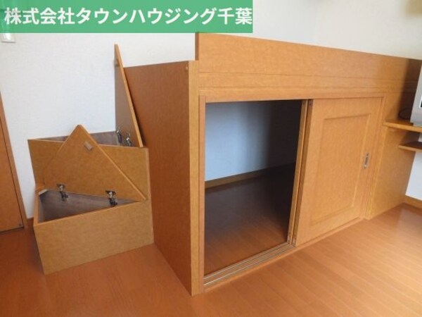その他室内・内装(ベッド下収納)