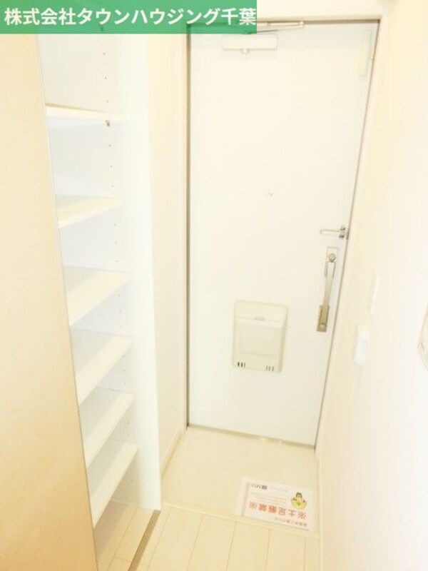 玄関(お部屋探しは【タウンハウジング千葉店】にお任せ下さい♪)