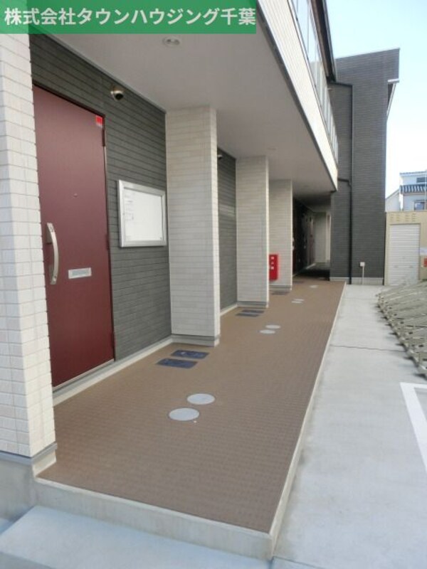 エントランス(お部屋探しは【タウンハウジング千葉店】にお任せ下さい♪)