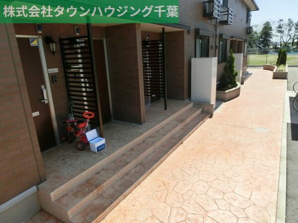 エントランス(お問合せは【タウンハウジング】まで！※現地待合わせ相談可！)
