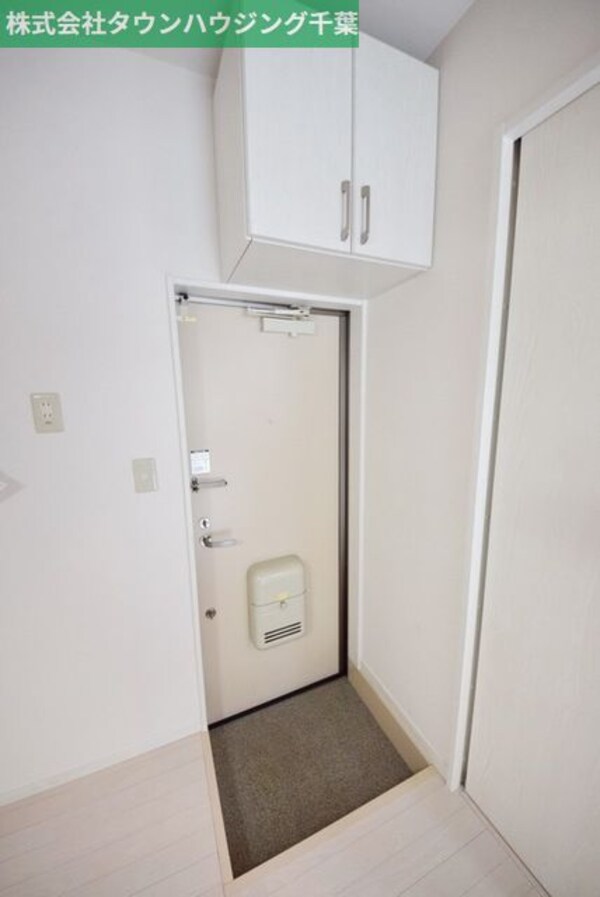 玄関(お部屋探しは【タウンハウジング千葉店】にお任せ下さい♪)