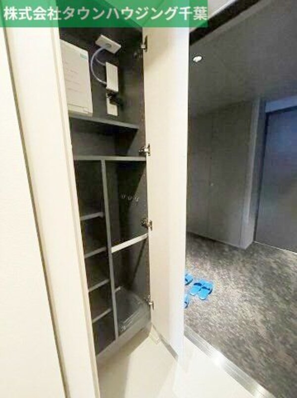 玄関(お部屋探しは【タウンハウジング千葉店】にお任せ下さい♪)
