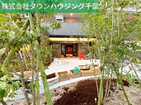 エントランス(お部屋探しは【タウンハウジング千葉店】にお任せ下さい♪)