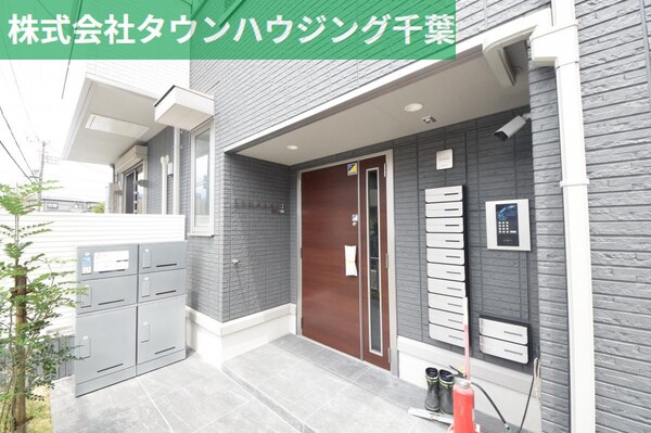 エントランス(お問合せはタウンハウジングまで！※現地待合わせ相談可能)