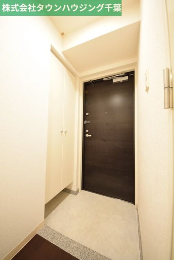 玄関(お部屋探しは【タウンハウジング千葉店】にお任せ下さい♪)