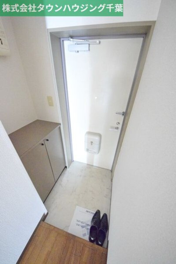 玄関(お部屋探しは【タウンハウジング千葉店】にお任せ下さい♪)