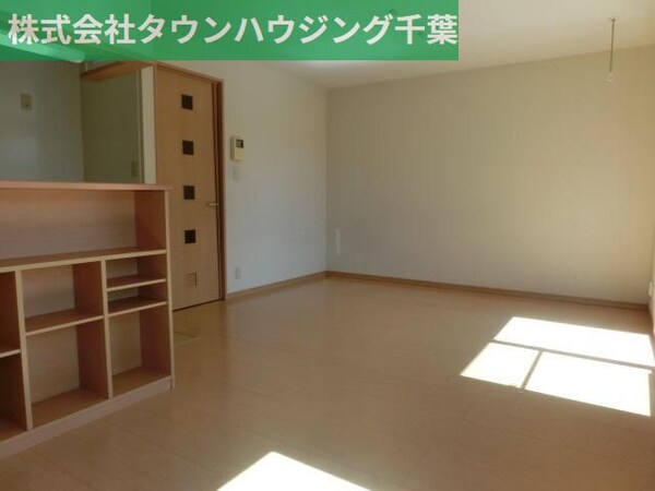 リビング・居室(現地待ち合わせ歓迎♪お問合せはタウンハウジング蘇我店まで！)