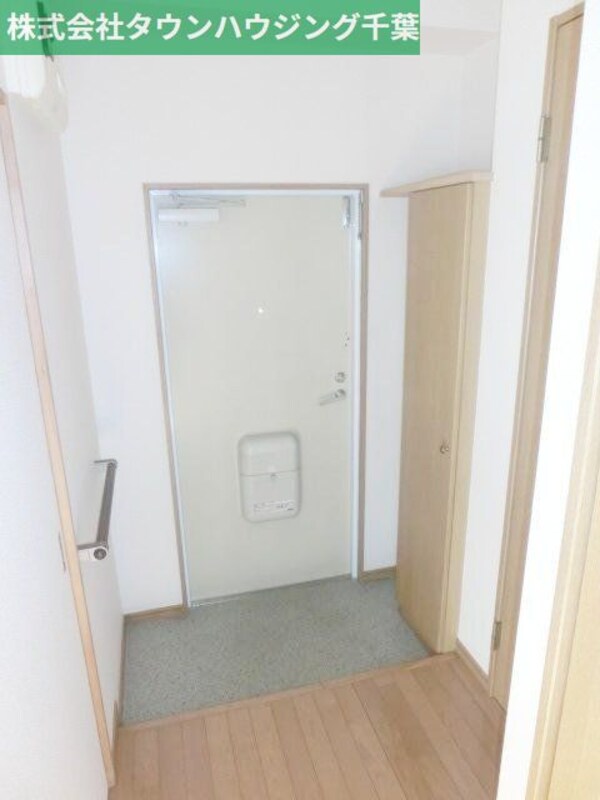 玄関(シューズボックス付の玄関)