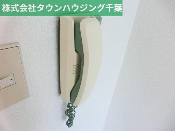 設備(インターホン完備（同一タイプ）)