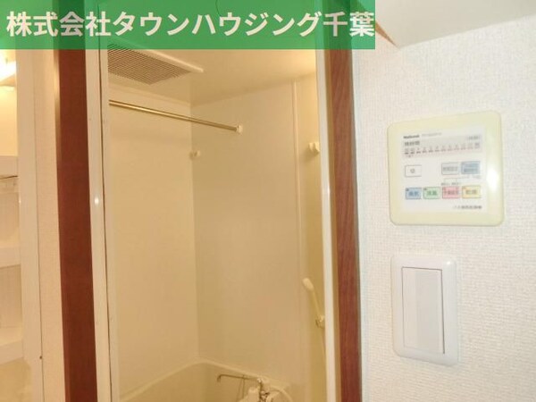 設備(雨でも安心　浴室乾燥機完備)