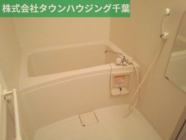 バス／シャワールーム等(（101、201以外は向きが反転です）)