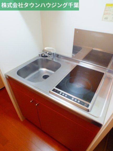 物件内観写真2　(2口電気コンロ)