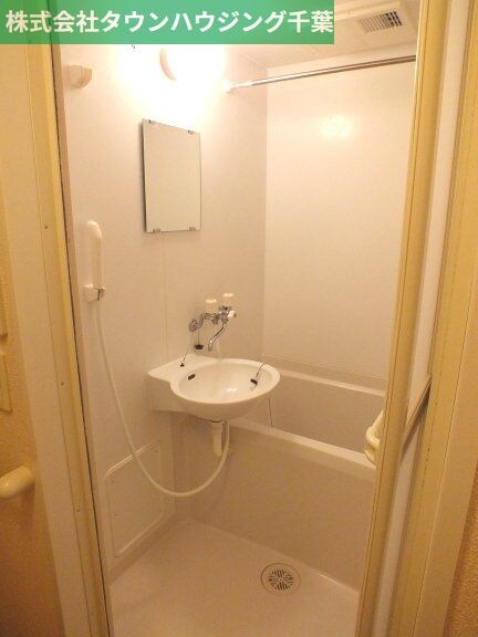 物件内観写真5　(バス・トイレ別)