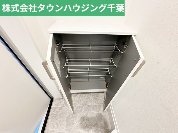 玄関(お部屋探しは【タウンハウジング千葉店】にお任せ下さい♪)