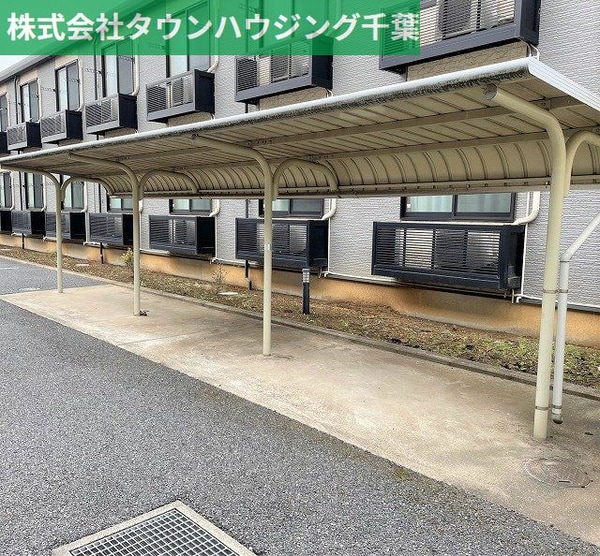その他(屋根付き自転車置き場)