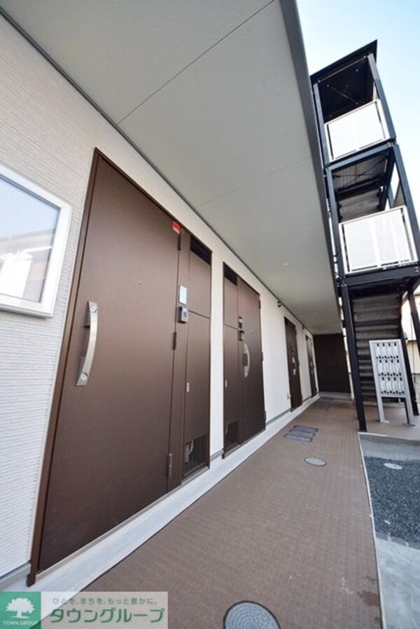 エントランス(お部屋探しは【タウンハウジング千葉店】にお任せ下さい♪)
