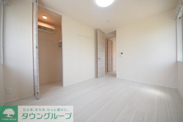寝室(お問合せは【タウンハウジング】まで！※現地待合わせ相談可！)