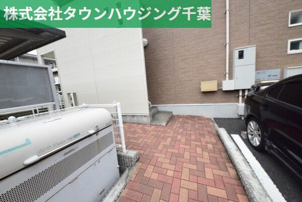 エントランス(お部屋探しは【タウンハウジング千葉】にお任せ下さい♪)