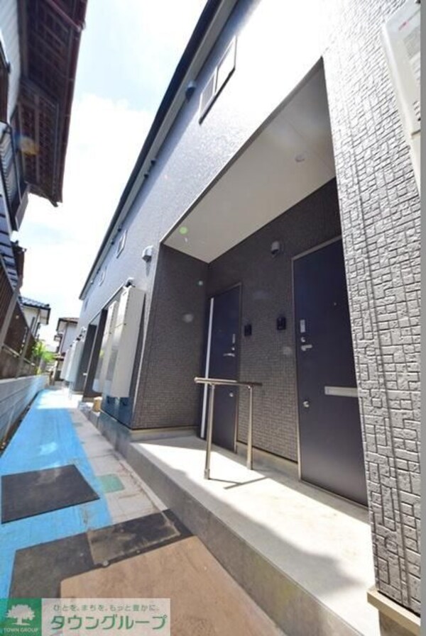 エントランス(同タイプの写真の為、実際とは異なります)