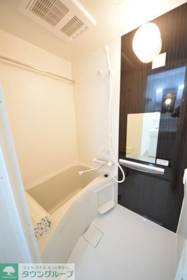 バス／シャワールーム等(雨の日でも安心の浴室乾燥機ついてます)