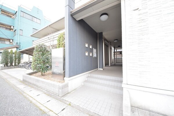 エントランス(お部屋探しは【タウンハウジング千葉店】にお任せ下さい♪)