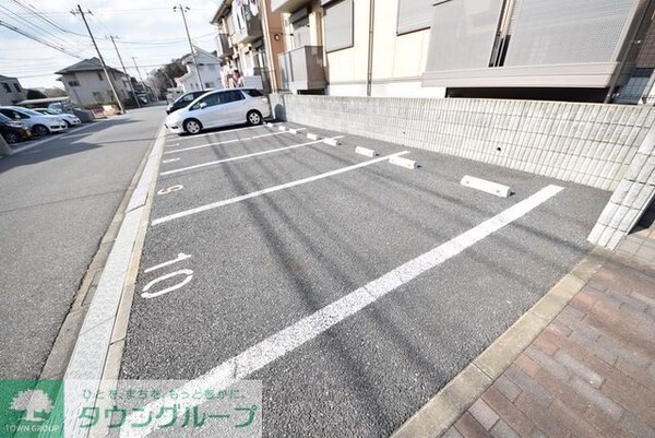 駐車場(現地待ち合わせ歓迎♪お問合せはタウンハウジング千葉店まで！)
