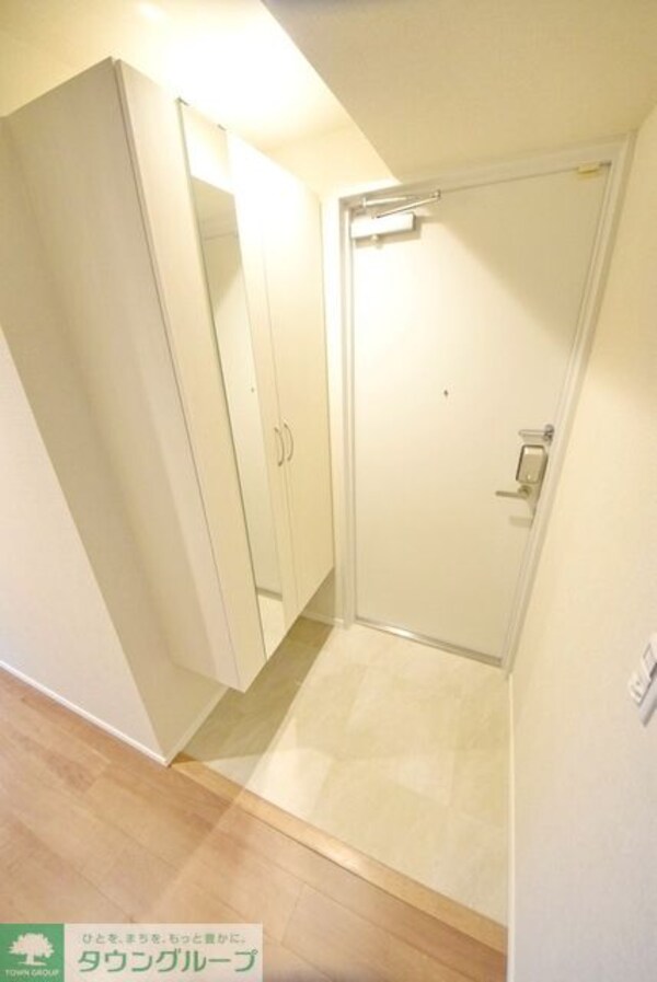 玄関(お部屋探しはタウンハウジング千葉店にお任せ下さい♪)