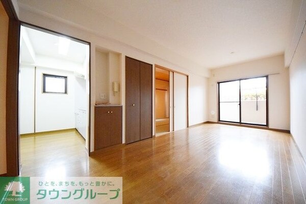 リビング・居室(現地待ち合わせ歓迎♪お問合せはタウンハウジング千葉店まで！)