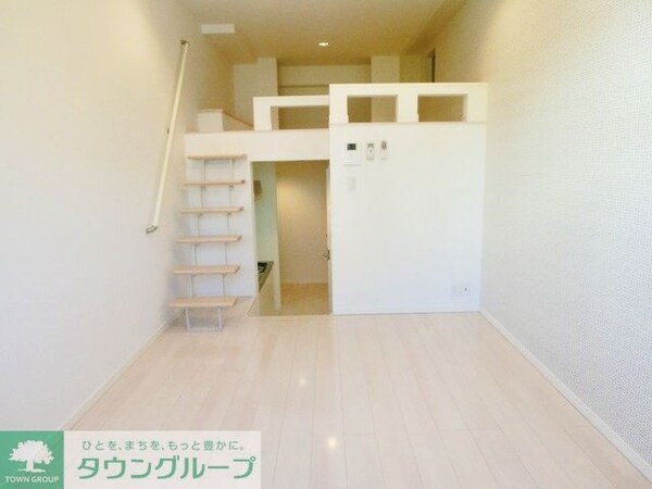 リビング・居室(現地待ち合わせ歓迎♪お問合せはタウンハウジング千葉店まで！)