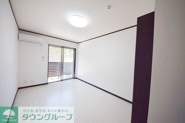 リビング・居室(現地待ち合わせ歓迎♪お問合せはタウンハウジング千葉店まで！)