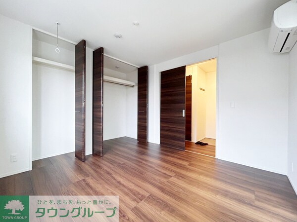 寝室(お問合せは【タウンハウジング】まで！※現地待合わせ相談可！)