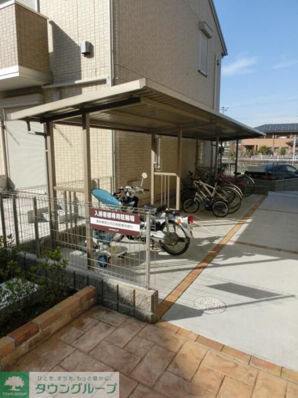 共有部分(屋根付き駐輪場)