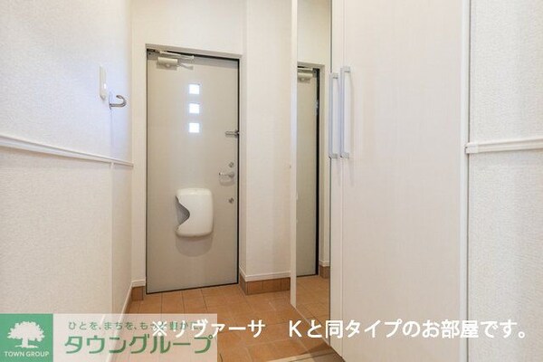 玄関(お問合せは【タウンハウジング】まで！※現地待合わせ相談可！)