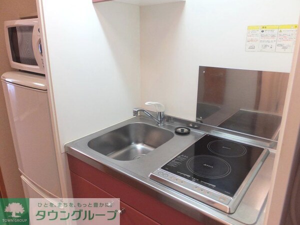 キッチン(２口電気コンロ　シングルレバーで温度調節が簡単！)