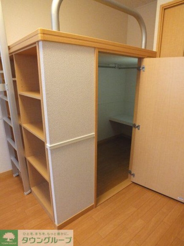 その他室内・内装(ベッド下収納)
