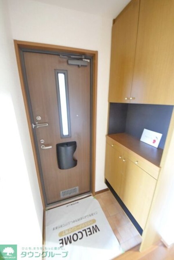 玄関(お部屋探しは【タウンハウジング千葉店】にお任せ下さい♪)