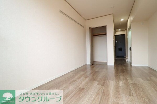 リビング・居室(現地待ち合わせ歓迎♪お問合せはタウンハウジング千葉店まで！)