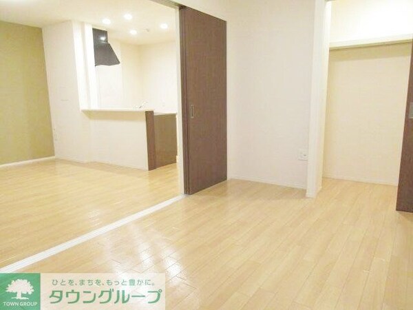 リビング・居室(現地待ち合わせ歓迎♪お問合せはタウンハウジング千葉店まで！)