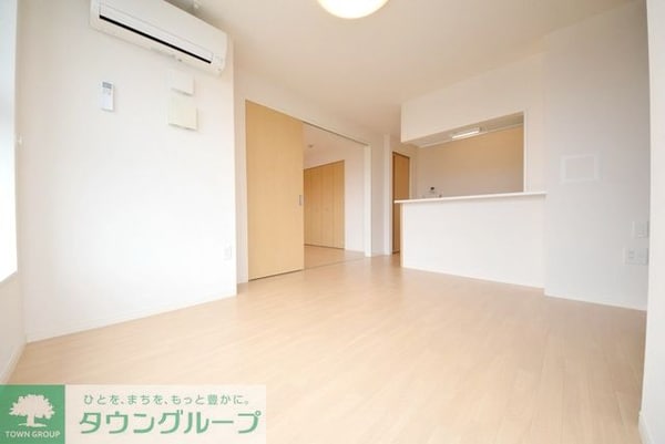 リビング・居室(現地待ち合わせ歓迎♪お問合せはタウンハウジングまで！)