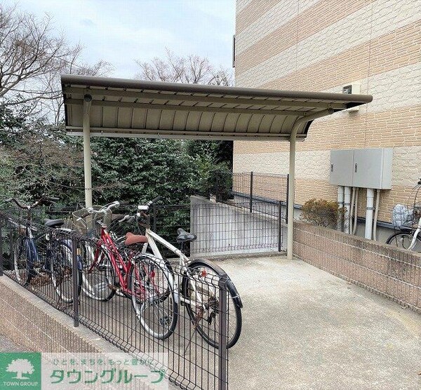 その他(屋根付き自転車置き場)