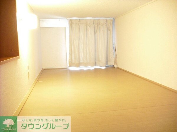 その他(小窓付きの快適なロフト空間♪)