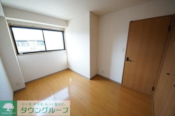 子供部屋(お問合せは【タウンハウジング】まで！※現地待合わせ相談可！)