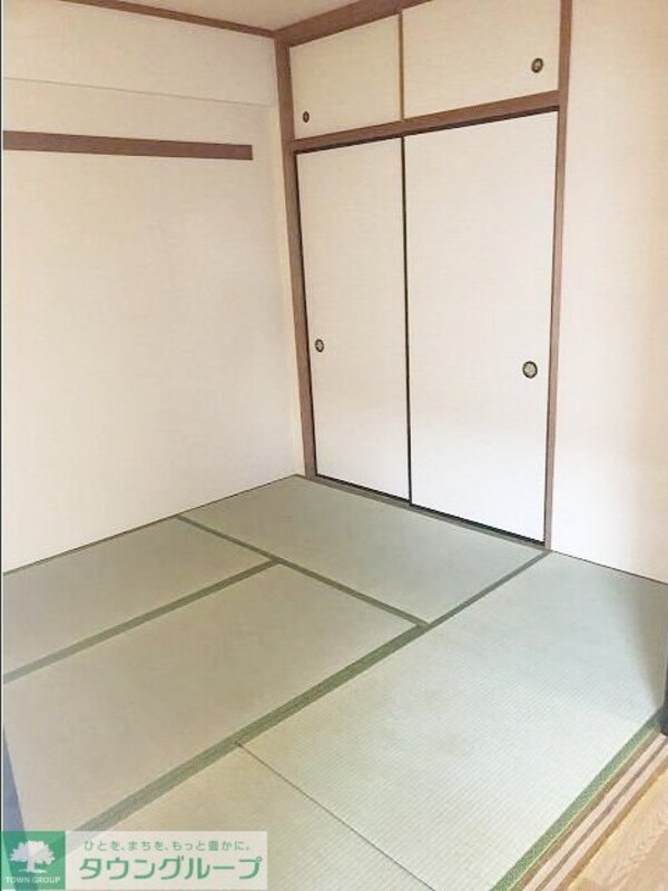 寝室(お問合せは【タウンハウジング】まで！※現地待合わせ相談可！)