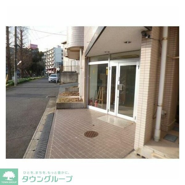 エントランス(お部屋探しは【タウンハウジング千葉店】にお任せ下さい♪)