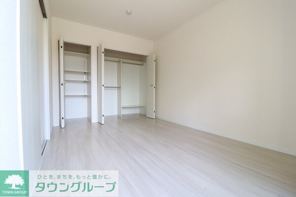 寝室(お問合せは【タウンハウジング】まで！※現地待合わせ相談可！)